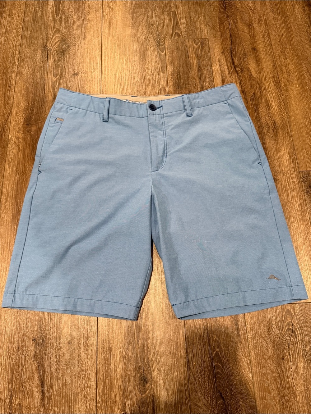Tommy Bahama Light Blue Flat Front Shorts Size: 35